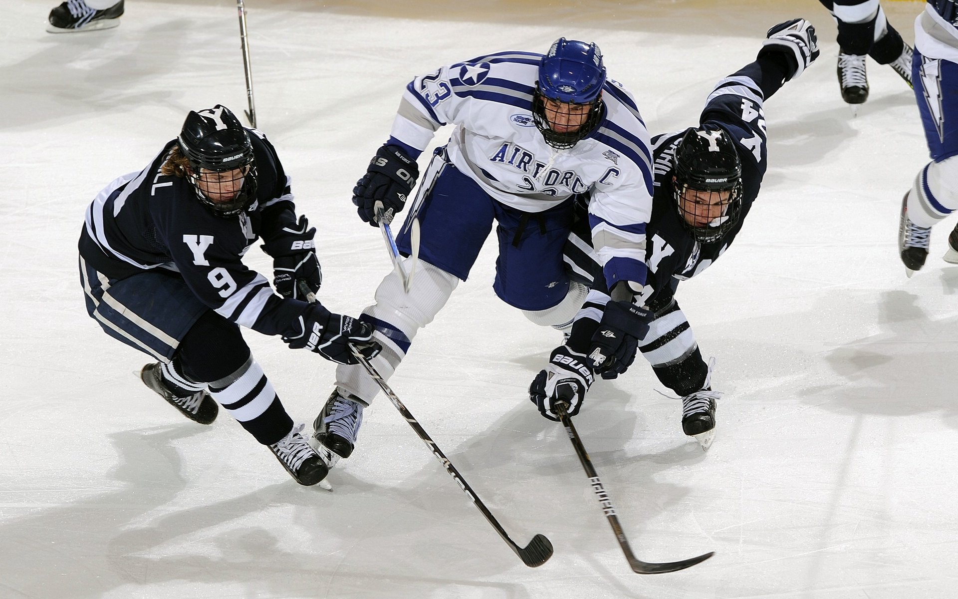 开云电竞赛事-_魔术慧眼识英雄，连获佳绩_，慧眼之魔术师