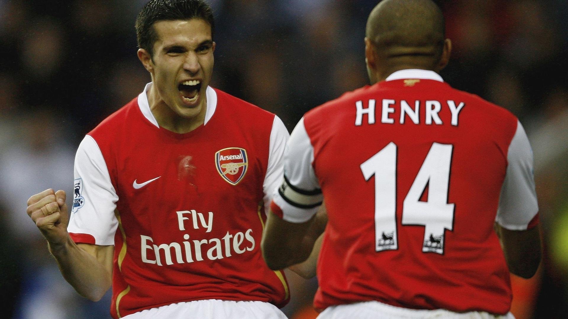 曼联3-2逆转热刺,凯恩梅开二度难掩失利,曼联引进凯恩